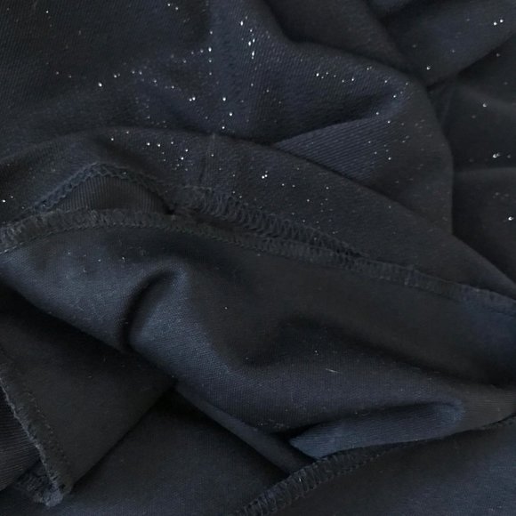 ACCOMPLICE Black Sleeveless Top with Silver Threading - Picture 3 of 5